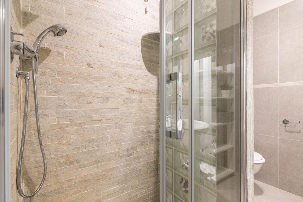 Smart Family In Pisa Apartment Ngoại thất bức ảnh